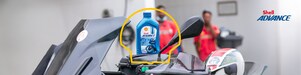 Huile moteur scooter Shell Advance AX7 10W-40, lubrifiant moto performant et fiable