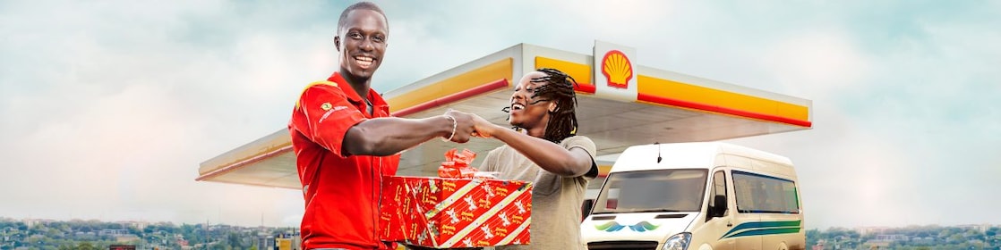 CDI Shell Customer Champion rewarding customer with a gift